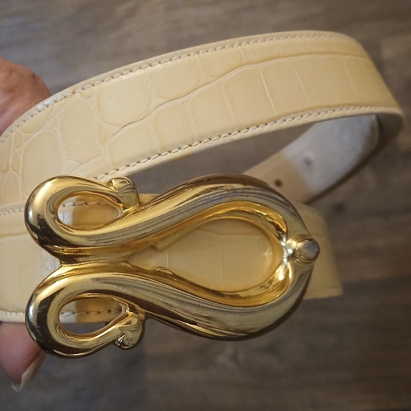 Vintage Escada Gold Buckle Exotic Belt. Made in Italy - Picture 2 of 16